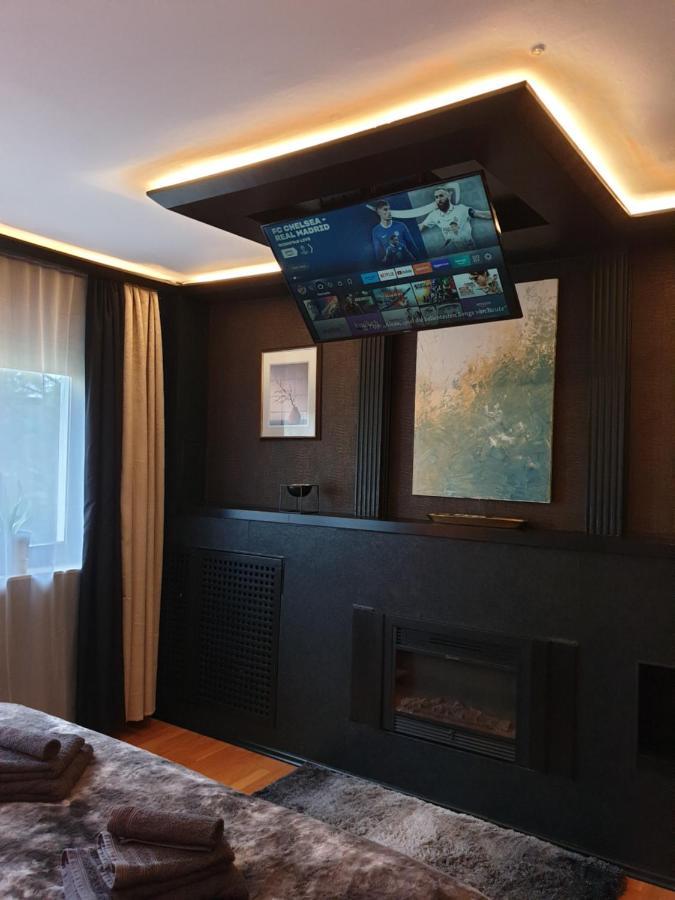 Miet-Kamp Ruhig, Zentral, Nahe Messe, Ausgefallenes Design 2 Schlafzimmer Berlin Bagian luar foto