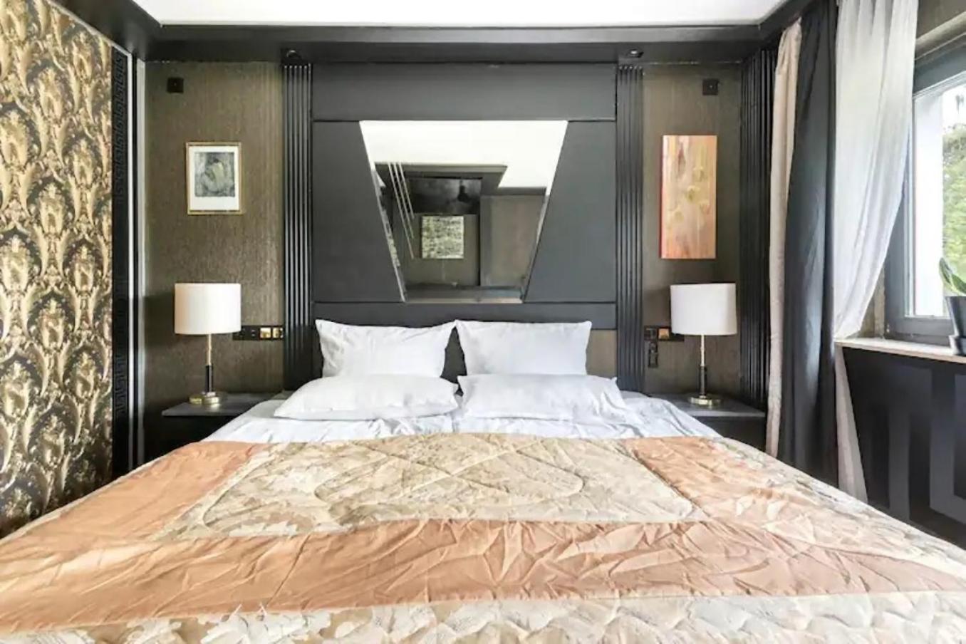 Miet-Kamp Ruhig, Zentral, Nahe Messe, Ausgefallenes Design 2 Schlafzimmer Berlin Bagian luar foto