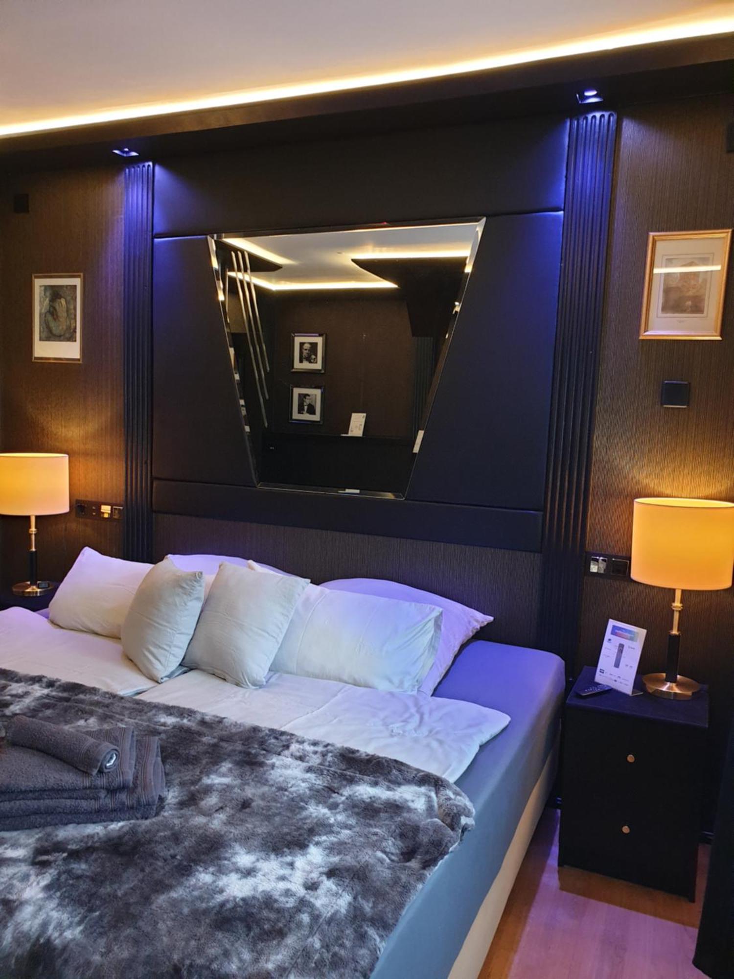 Miet-Kamp Ruhig, Zentral, Nahe Messe, Ausgefallenes Design 2 Schlafzimmer Berlin Bagian luar foto